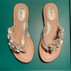 b.o.c. Women's Tan Floral Sandals